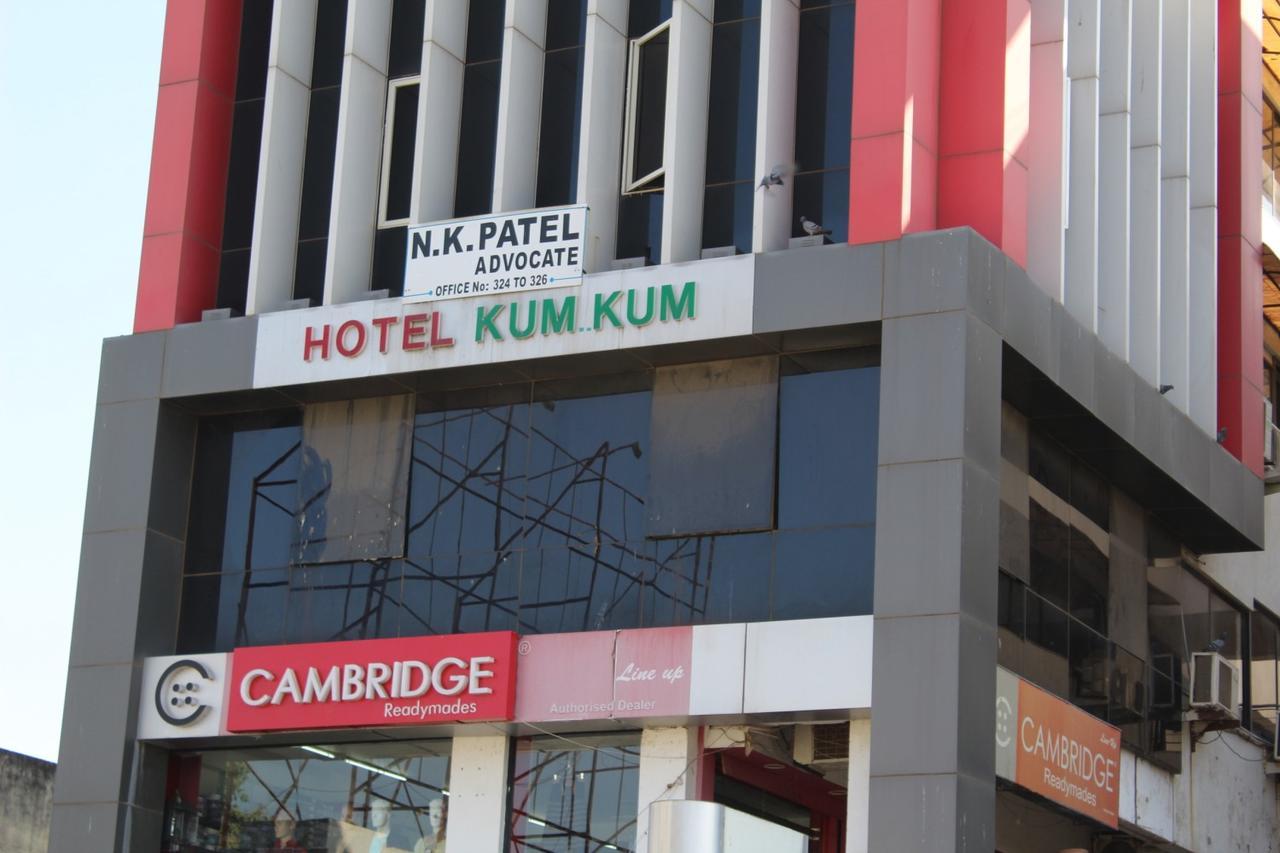 Hotel Kum Kum Adalaj Exteriér fotografie